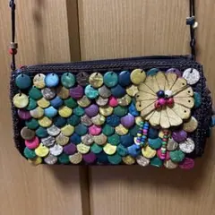 マルチカラーストラップ付きショルダーバッグ