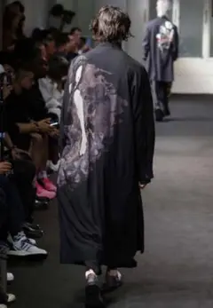 W Stand Back Print Coat