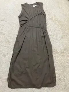 【BELPER】 ベルパー　スリット　ノースリーブワンピース　ブラウン