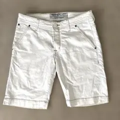 JACOB COHEN ホワイトショートパンツ