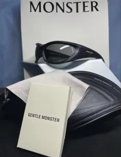 2025年最新】mugler サングラスの人気アイテム - メルカリ