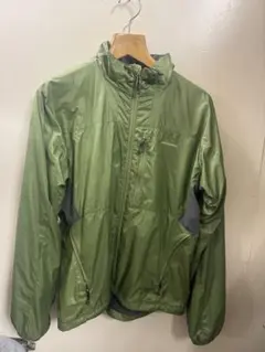 patagonia 軽量フルジップジャケット 緑