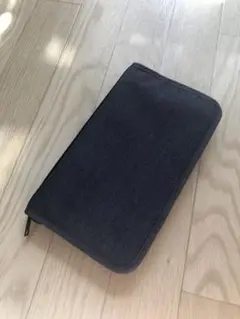 無印良品パスポートケース