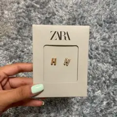 zara ザラ イニシャルピアス 【H】新品未使用 最終値下げ