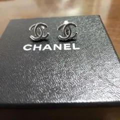 シャネルマークのピアス✨