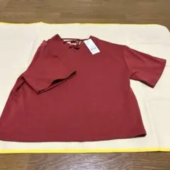 新品タグ付きアース　earth レースアップネック T シャツ赤 フリーサイズ
