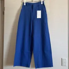 新品タグ付　clocheクロシェ カラーパンツ　ロイヤルブルー