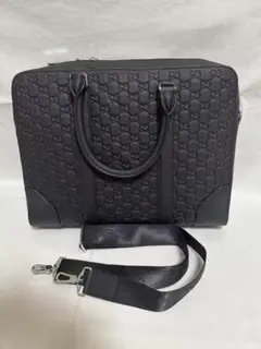 GUCCIブラックビジネスバッグ エンボス加工