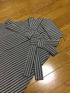 弓道 化繊馬乗袴 灰黒銀の子持ち縞袴 28号 身長191〜200
