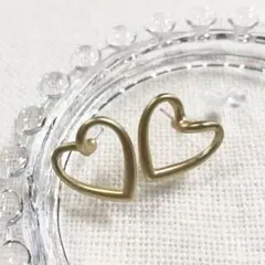 ハート ピアス