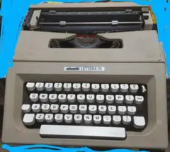 タイプライター　olivetti LETTERA25 OLIVETTI Lettera 25 タイプライター インクリボン交換済み