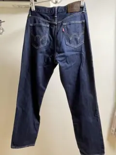Levi's ダークブルー ストレートデニム