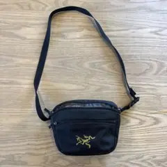 【美品】アークテリクスマンティス2 2.5L BLACK