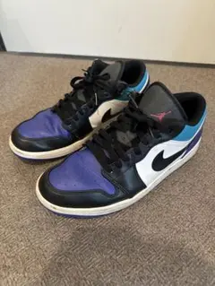 Nike Air Jordan 1 ローカット ブラック/パープル