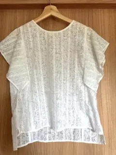 レディース服　トップス　レース　花柄　白　38 M sophy ブラウス