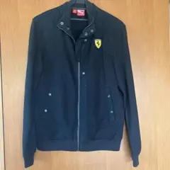【希少】プーマコラボ Ferrari 黒 ジップアップ ブルゾン USサイズ→S