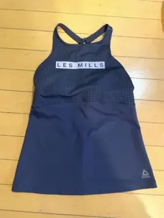 Reebok タンクトップ