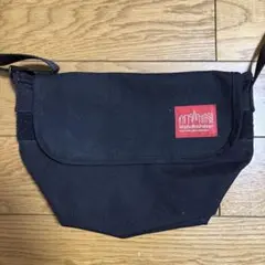 Item thumbnail for item 0699759d-8ad0-4368-9d80-0468e775c0ec