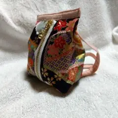 【匿名配送】ミニチュア　リュックポーチ　ハンドメイド　和柄　ナスカン付き