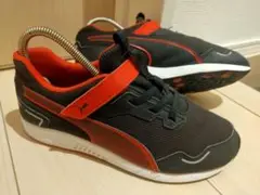 Puma　21 ブラック/レッド スニーカー