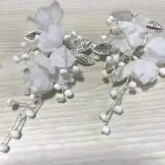 【週末即日発送します】ホワイトフラワー ピアス　ウエディング
