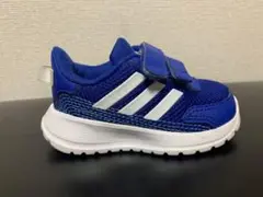 adidas スニーカー型 パターカバー