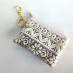 インド刺繍リボン ◎フェイクレザー◎フラットミニポーチ◎キーホルダー