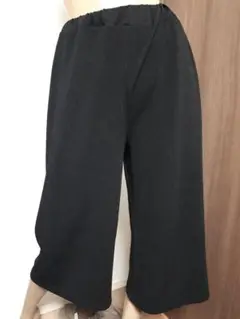 coca コカ　エンボス加工　ガウチョパンツ　黒