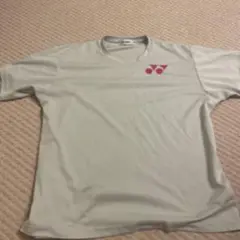 YONEX ライトグレー Tシャツ