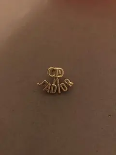 ディオールピアス
