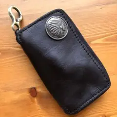 スマートキーケース　ミニ財布　コンチョ　ヌメ革　本革　黒ブラック