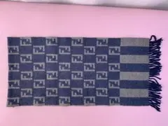 美品 FENDI マフラー