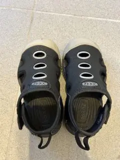 KEEN ブラック サンダル16センチ