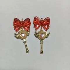 ビーズのチャーム　ハンドメイド　ピアスとイヤリングどちらでも可能