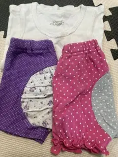 タンクトップとドット柄ショートパンツセット