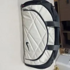 【値下げしました！】NIKE ボストンバッグ