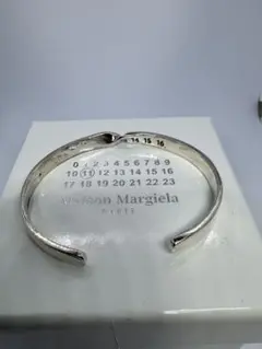 Item thumbnail for item 8a4a6219-9d69-4d0d-93b2-9e0a3729c1ae