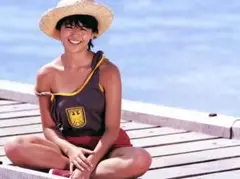 ビキニ系　アイドル　小泉今日子51　特大A４　ラミネート　美少女　昭和　フォト