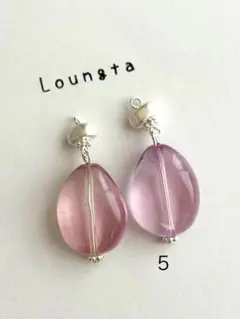 ハンドメイドピアス 樹脂ピアス シルバーヘマタイト天然石ピアス 大ぶりピアス