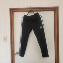 adidas トレーニングパンツ XS 黒