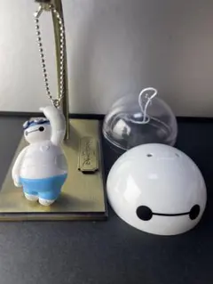 ディズニー　ベイマックス　カプセルトイ　ガチャガチャ