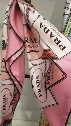 美品プラダ スカーフ