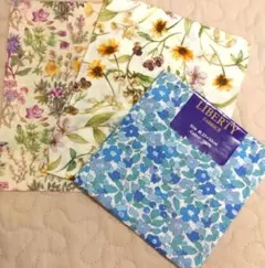 LIBERTY 花柄 タナローン　3枚セット カットクロス　ハギレ