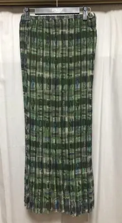 激レアTOKUKOプリーツスカート流行りのグリーン