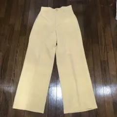期間限定値下げ8/31までGU レディースワイドストレートパンツ センタープレス