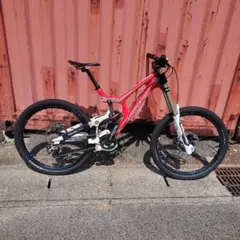 サンタクルーズ ホワイト マウンテンバイク 26インチ　少し値下げしました。 2025年最新】SANTA CRUZ マウンテンバイク(MTB)の人気アイテム