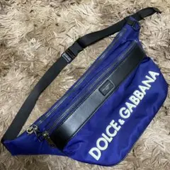 【極美品】DOLCEu0026GABBANA クロスボディーバッグ ラバーロゴ