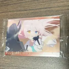 ④最新4弾 ウエハース ブルアカ ブルーアーカイブ ホシノ