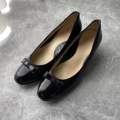 ｐｉｔｔｉ　パンプス　黒　23.5ee
