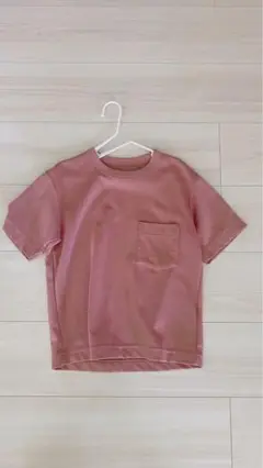 美品人気のユニクロTシャツくすみピンク 半袖Tシャツ ！涼しくて何度洗っても丈夫